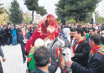 Marmara'daki o ilde yapılacak düğünler için flaş takı kararı! Düğünlere gitmeyecekler