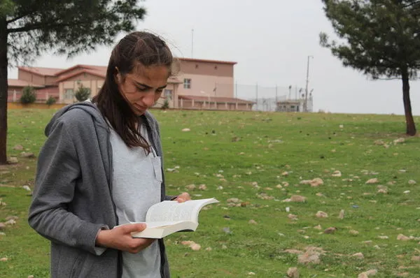 Koyun otlatırken kitap okuyan Kader Özer'e ödül - 3
