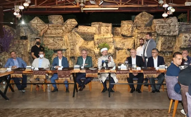 Başkan Erdoğan Diyanet İşleri Başkanlığının Diyarbakır’daki programında katılımcılara telefonla hitap etti