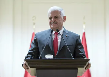 Başbakan Yıldırım dünya çocuklarıyla buluştu