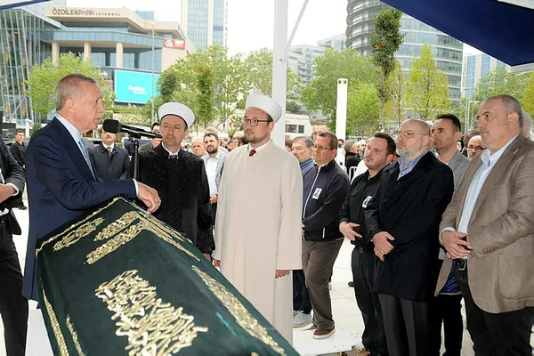 Yazar Engin Ardıç’a son veda! Başkan Erdoğan cenaze törenine katıldı: Hırçın gibi görünen kalem Hakk içindi - 5