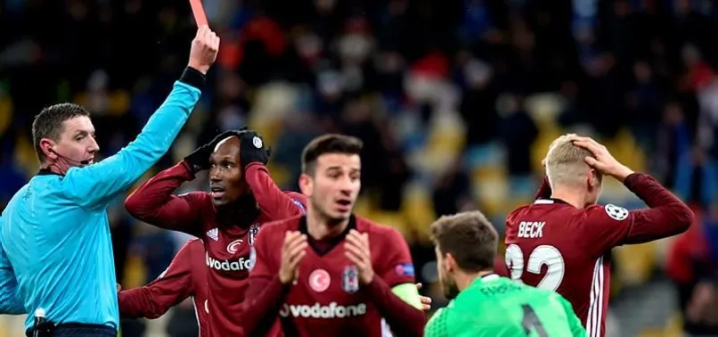 Craig Thomson hakemliği bırakıyor iddiası