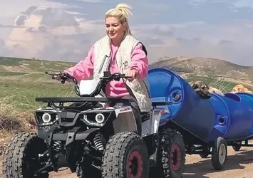 Sözde hayvansever servet kazandı! Bağış paralarıyla estetik yaptırdı at yarışı oynadı