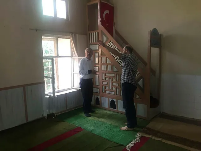izmirde-ibadete-kapanan-tarihi-camiler-icin-harekete-gecildi-1622891302814.jpg İzmir'de ibadete kapanan tarihi camiler için harekete geçildi - 1