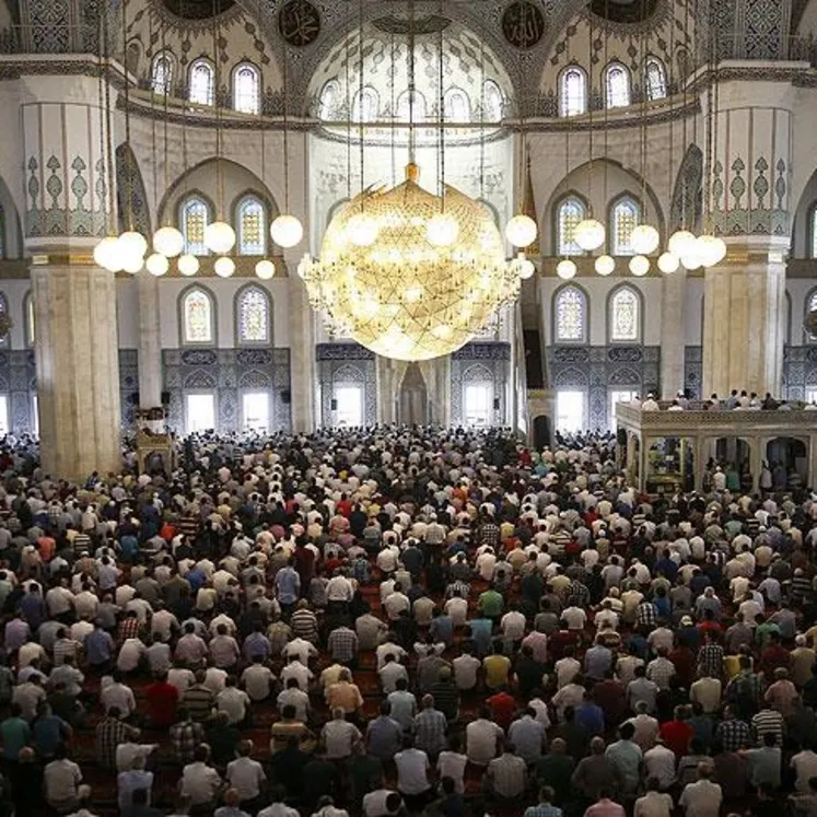 Peygamber sevgisinin edebiyata yansıması: Naat