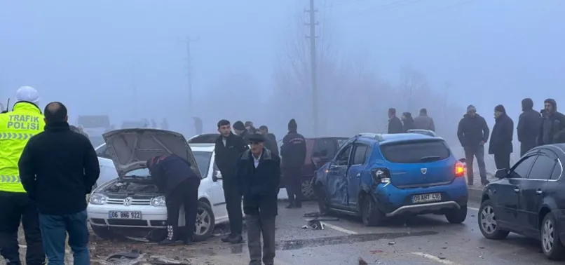 Kahramanmaraş'ta zincirleme kaza: 22 araç birbirine girdi