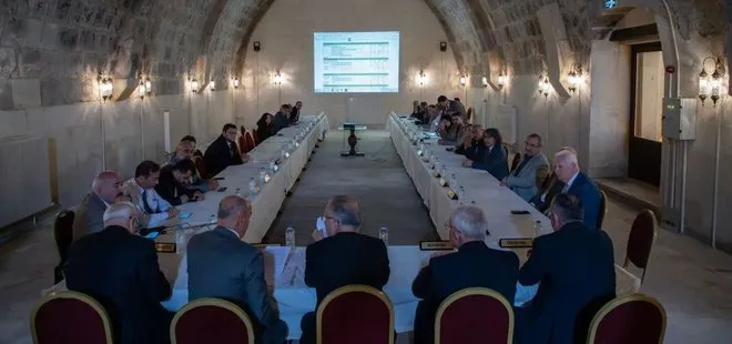 Üniversite Senatosu Mama Hatun Külliyesi'nde toplandı