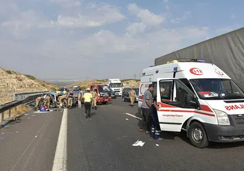 Bayram tatilinde trafik kazalarının acı bilançosu