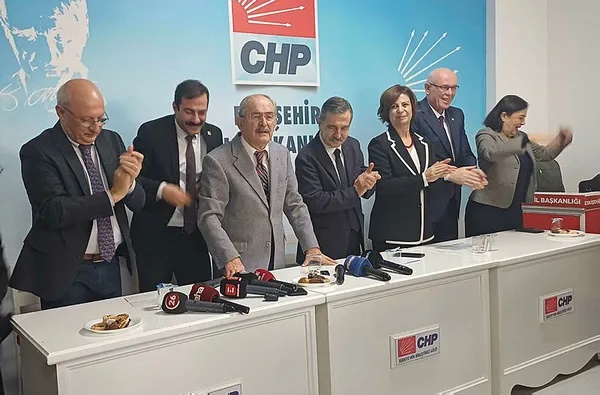 Eskişehir'de 25 yıllık Büyükerşen dönemi sona erdi! Son sözlerinde partisini yerden yere vurdu: Bir virüs, mikrop... - 5