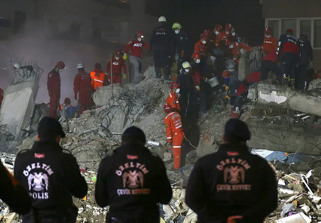 İzmir depremi sonrası Doğu Karadeniz için uyarı: 1999'dan önce binalar gözden geçirilmeli - 2