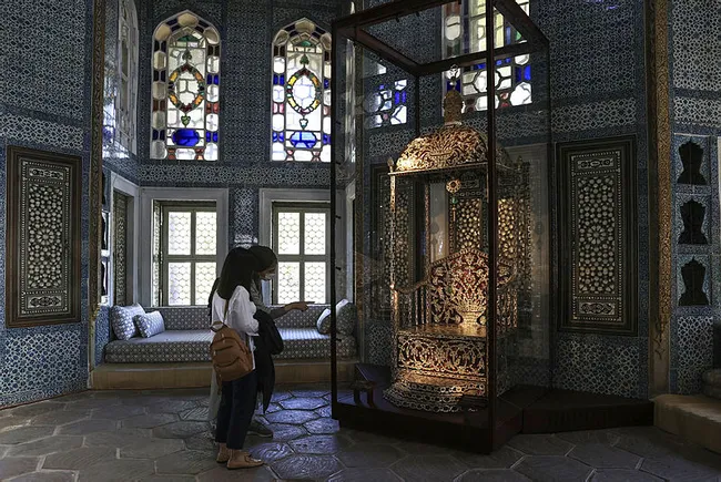 Arife Tahtı Topkapı Sarayı’nda tekrar sergilenmeye başlandı