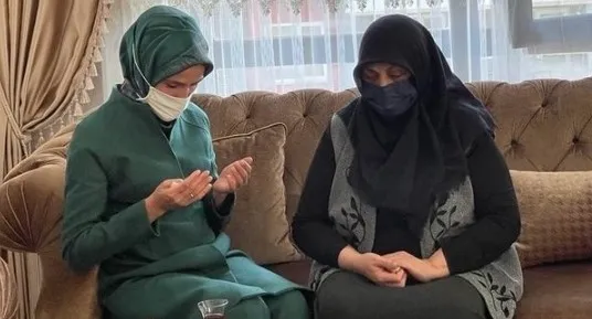 kadinlar-basak-cengiz-icin-toplandi-korkuyoruz-1637043830285.jpg Kadınlar Başak Cengiz için toplandı: Korkuyoruz - 5