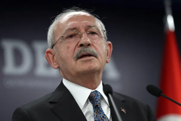 Başkan Erdoğan’ın tercümanını tehdit eden Kılıçdaroğlu’na suç duyurusu