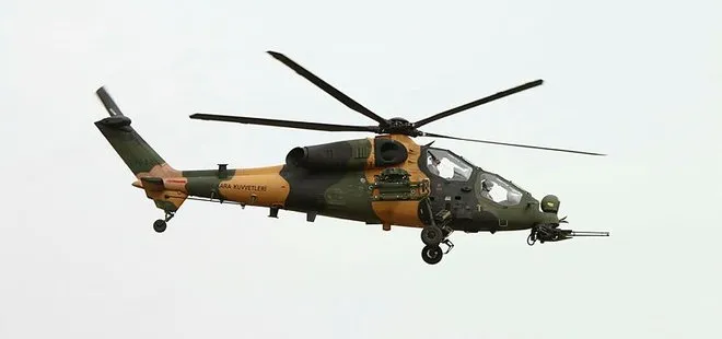Atak helikopterleri KKTC semalarında