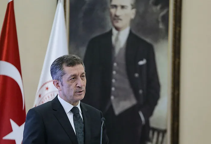 Bakan Selçuk duyurdu: e-portfolyo projesi başladı! - 1