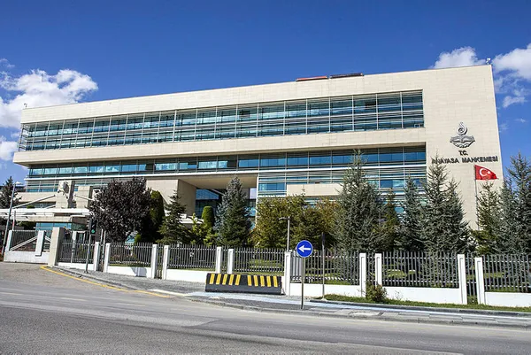 son-dakika-anayasa-mahkemesinden-chpnin-iptal-istemine-ret-cikti-1626276666212.jpg Son dakika: Anayasa Mahkemesi'nden CHP'nin iptal istemine ret çıktı - 2