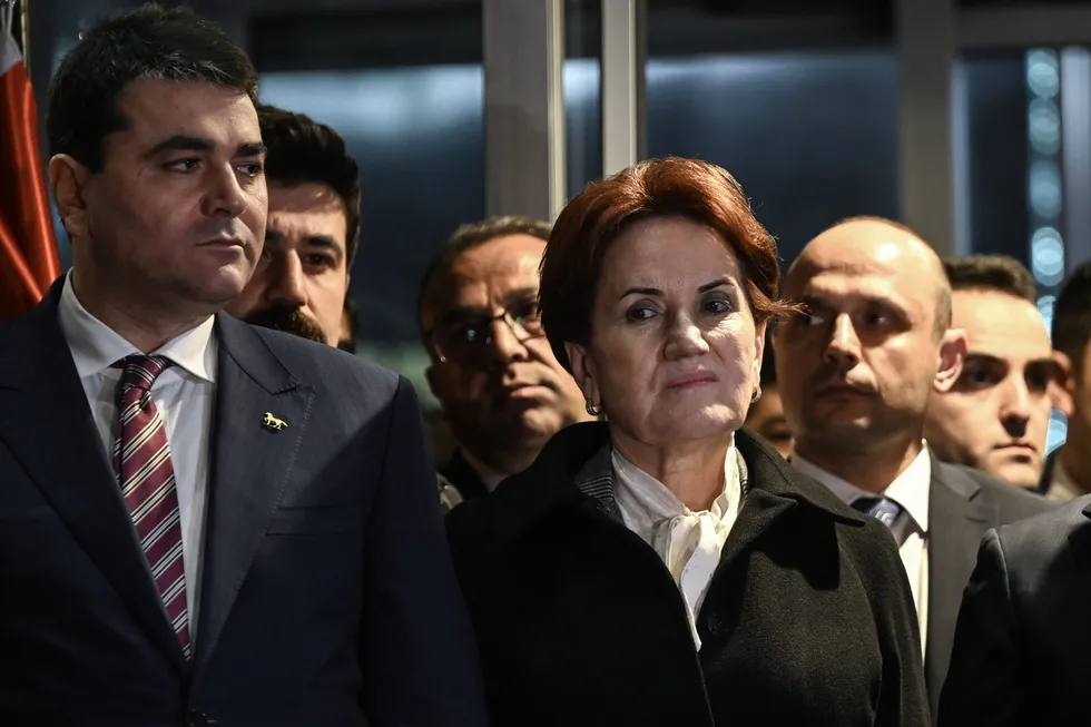 yarinin-turkiyesi-dediler-tozlu-raflara-kalktilar-6li-masanin-hazin-sonu-peki-simdi-neredeler-1785708971302.jpg "Yarının Türkiye'si" dediler, tozlu raflara kalktılar! 6'lı masanın hazin sonu: Peki şimdi neredeler? - 5