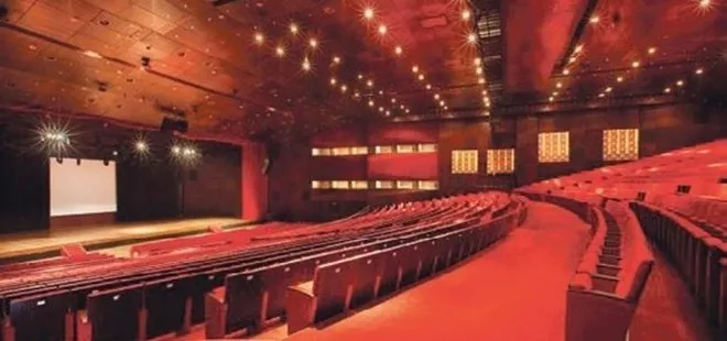 İzmir Şehir Tiyatroları’ndaki torpil tiyatrosuna mahkeme dur dedi
