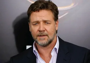 Russell Crowe'dan Fenerbahçe paylaşımı