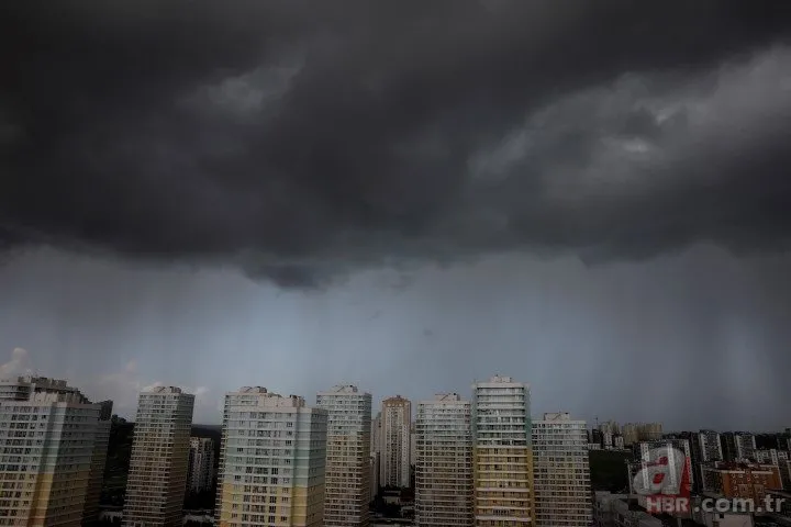 İstanbul’da kara bulutların ardından gelen dolu sürprizi