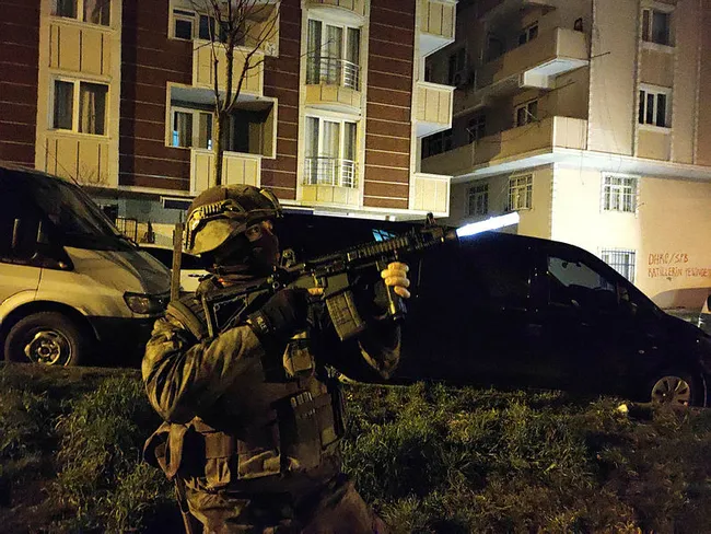 İstanbul'da yasa dışı bahis operasyonu! Çok sayıda gözaltı var - 5