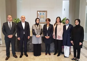 IB Genel Direktörü Siva Kumari NUN Eğitim ve Kültür Vakfını ziyaret etti
