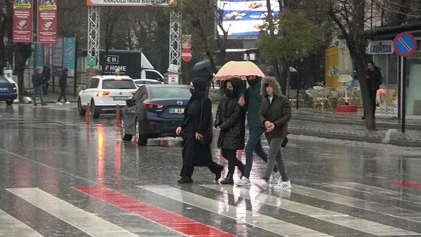istanbul-ankara-ve-bircok-ile-kar-geliyor-meteoroloji-tarih-verip-uyardi-istanbula-kar-ne-zaman-yagacak-istanbul-ankara-izmir-hava-durumu-1639380475697.jpeg İstanbul, Ankara ve birçok ile kar geliyor! Meteoroloji tarih verip uyardı | İstanbul'a kar ne zaman yağacak? İstanbul, Ankara, İzmir hava durumu - 2
