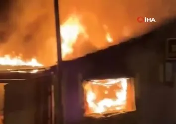 Edirne'de iş yeri alevlere teslim oldu