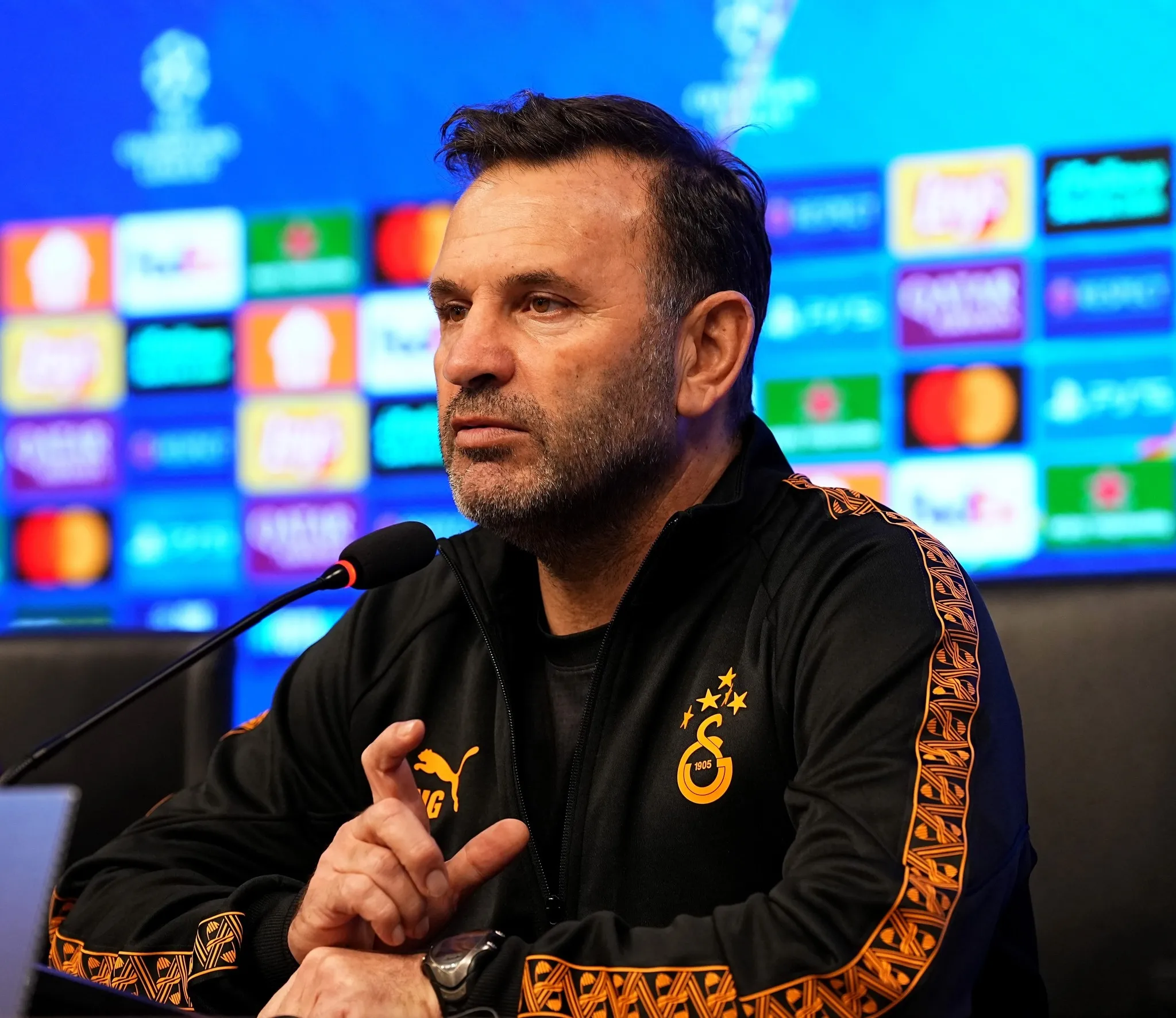 Okan Buruk’tan transfer sinyali! Hakan Çalhanoğlu’na açık davet: Kollarımız açık bekliyoruz