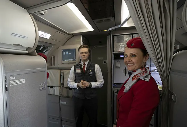 dunya-kabin-memurlari-gunu-dolayisiyla-thy-kabin-memurlarinin-calismasi-goruntulendi-1653991998424.jpg "Dünya Kabin Memurları Günü" dolayısıyla THY kabin memurlarının çalışması görüntülendi - 5