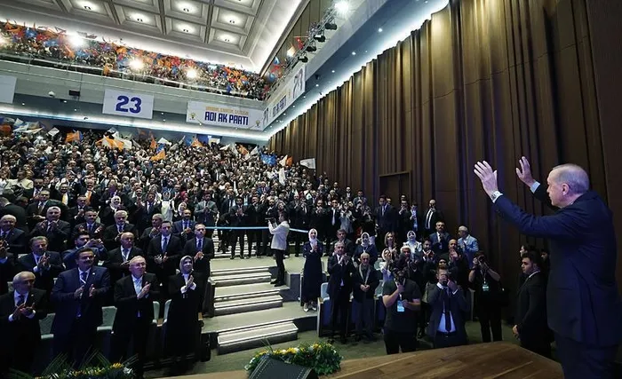 baskan-erdogan-a-takimini-yeniliyor-ak-partide-kritik-gun-sali-1725090255311.jpeg Başkan Erdoğan A takımını yeniliyor: AK Parti'de kritik gün salı - 4