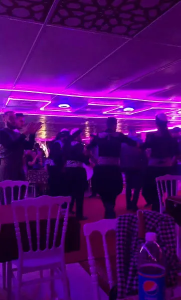 İstanbul Boğazı’nda skandal “korona eğlencesi” kamerada! Teknede yasağa rağmen nargile bile içtiler - 4