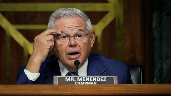 Türkiye düşmanlığıyla bilinen ABD'li Senatör Menendez'den bir skandal daha: Türkiye'ye F-16 satmayın - 1