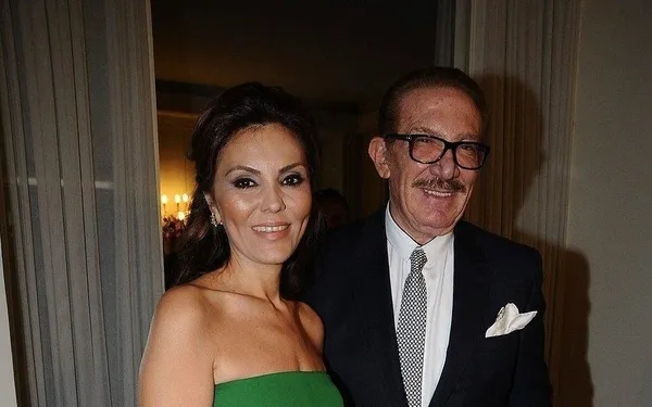 kemal-gulman-kimdir-kac-yasinda-ne-is-yapiyor-kemal-gulman-esi-feryal-gulman-kimdir-1636612873911.jpg Kemal Gülman kimdir, kaç yaşında, ne iş yapıyor? Kemal Gülman eşi Feryal Gülman kimdir? - 1