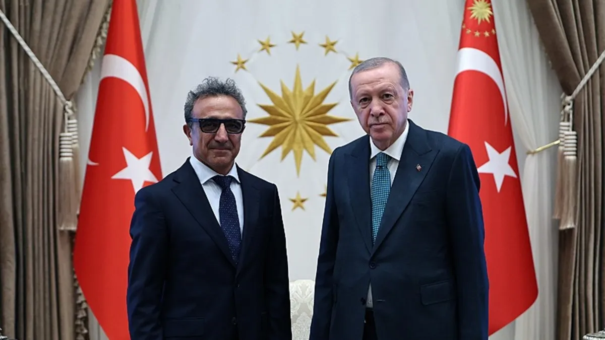Başkan Recep Tayyip Erdoğan iş insanı Hamdi Ulukaya'yı Külliye'de kabul etti