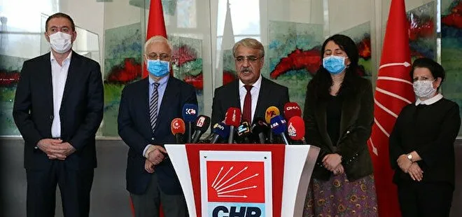 HDP’nin dinmek bilmeyen CHP aşkı Mithat Sancar bizi korumak için tek başına basın toplantısı düzenledi