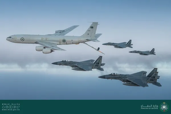 Suudi Arabistan ve ABD’den gözdağı! O anları sosyal medyadan paylaştılar