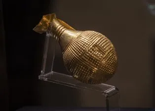 Anadolu’dan kaçırılan gaga ağızlı testi Türkiye’de! Tam 4 bin 250 yıllık