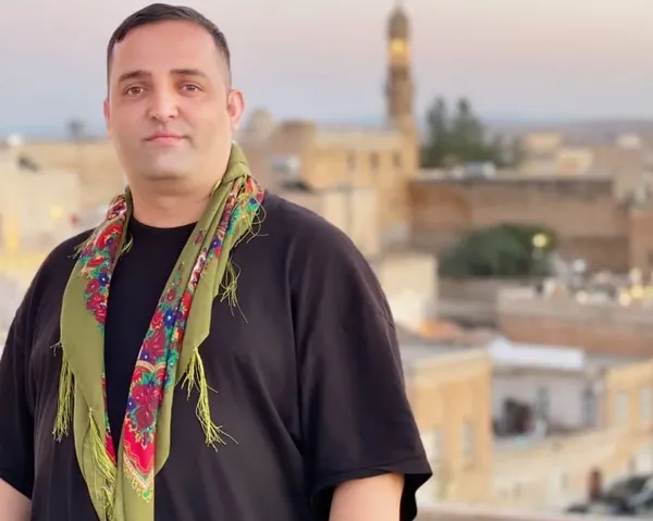 Zuhal Topal’la Yemekteyiz Davut Savaşçı kimdir? Yemekteyiz yarışmacısı Davut Bey kimdir, nereli, ne iş yapıyor?