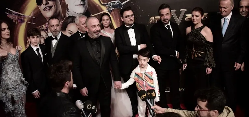 Arif V 216'nın galası yapıldı! İşte Arif V 216'nın galasından fotoğraflar...