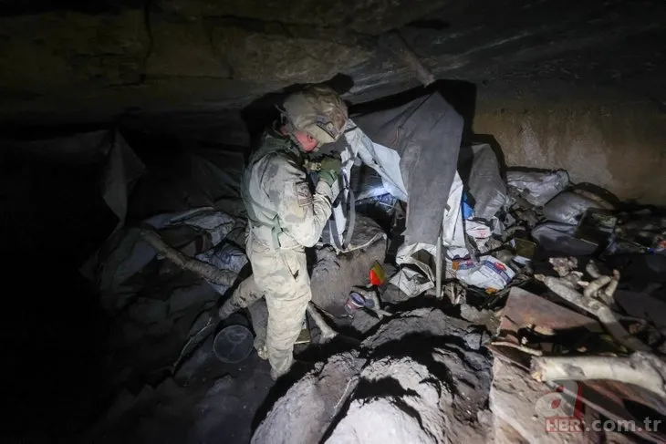 Van’da teröristlere ağır darbe! Tendürek’te 9 odalı mağara ile cephanelik bulundu
