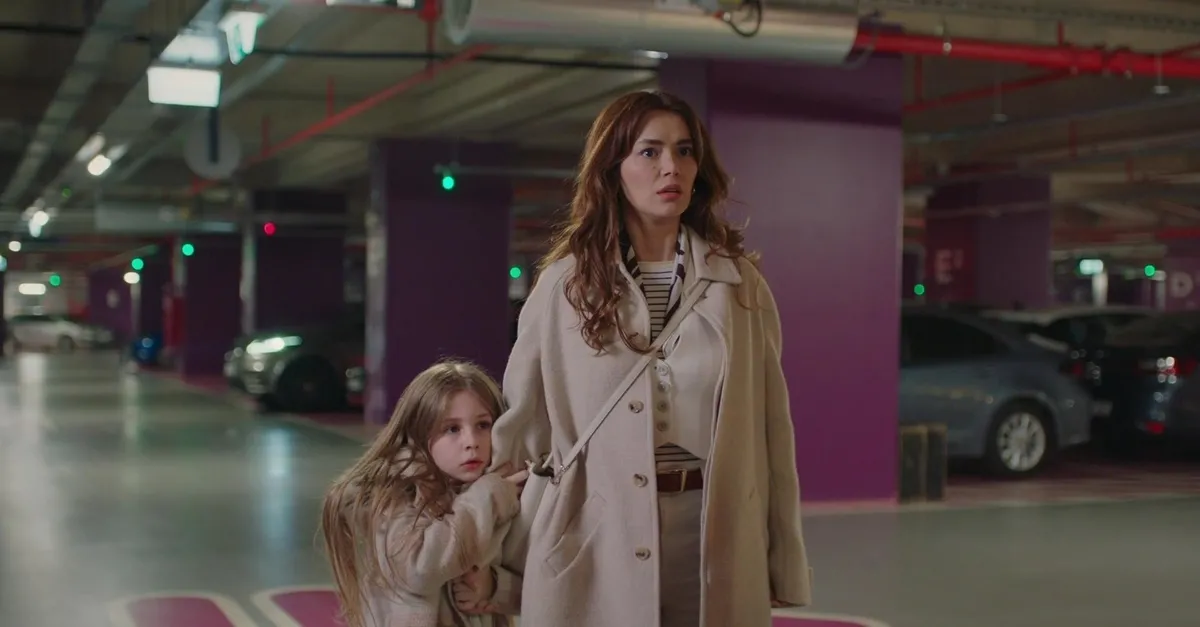 Bir Küçük Gün Işığı 25. bölüm fragmanı! "Ya ona zarar verirlerse, yalnız kaldı orada!"