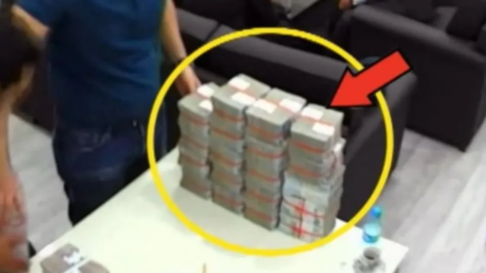 Yolsuzluk dosyalarına rağmen!