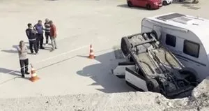 Anne ve kızı aracıyla site bahçesine uçtu!