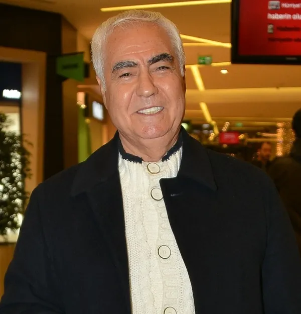 usta-sanatci-nuri-sesiguzel-oldu-mu-nuri-sesiguzel-kimdir-nereli-kac-yasindaydi-ibrahim-tatlises-duyurdu-1684580631903.jpg Usta sanatçı Nuri Sesigüzel öldü mü? Nuri Sesigüzel kimdir, nereli, kaç yaşındaydı? İbrahim Tatlıses duyurdu! - 1