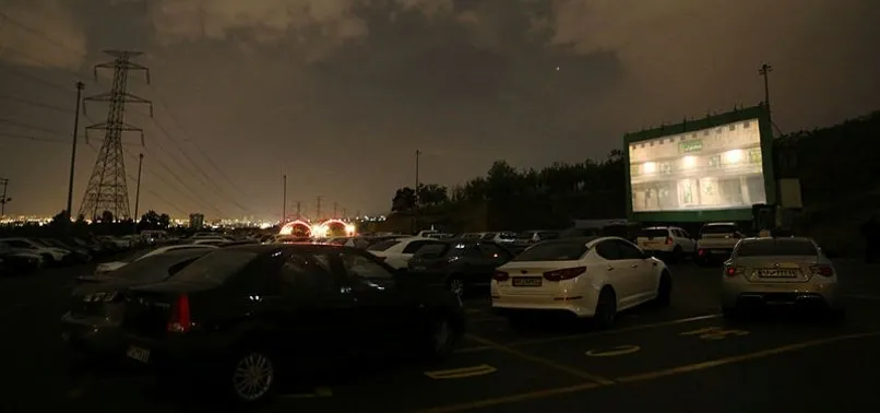 İran'daki depremde 1 ölü 11 yaralı