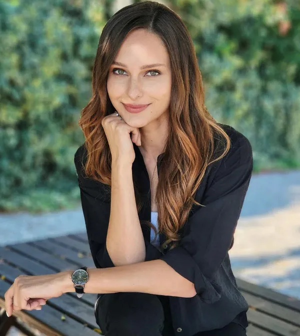 Brezilya asıllı oyuncu Jessica May: Oy kullanırken çok heyecanlandım