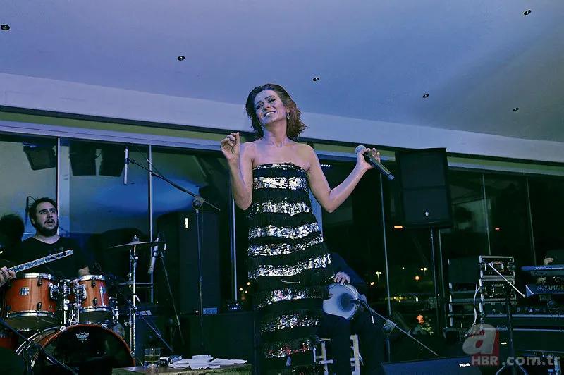 Yıldız Tilbe'nin sosyal medyayı sallayan paylaşımları 4