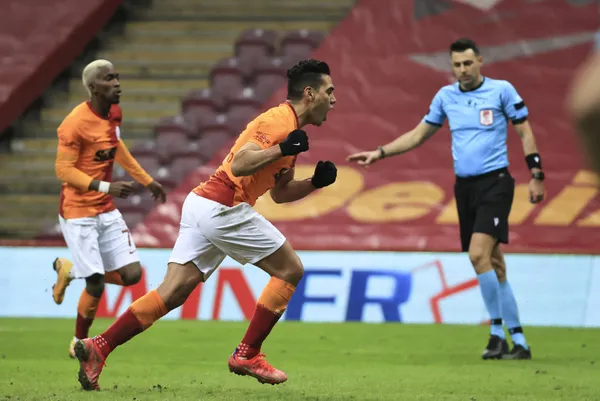 Galatasaray evinde bir puana razı oldu I Galatasaray 2-2 Sivasspor MAÇ SONUCU-ÖZET