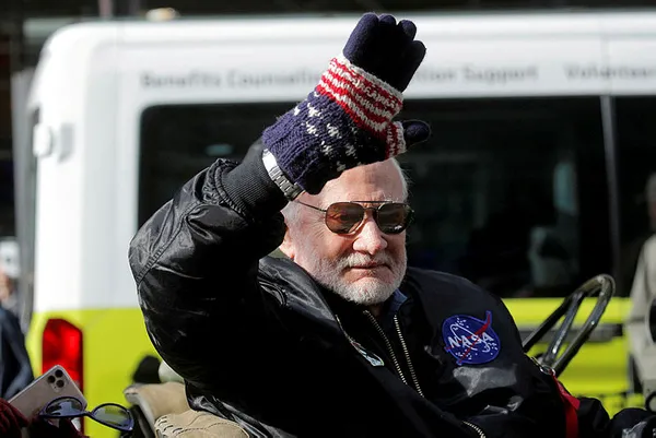 Ay’a ayak basan astronot Buzz Aldrin 93 yaşında 4. kez evlendi